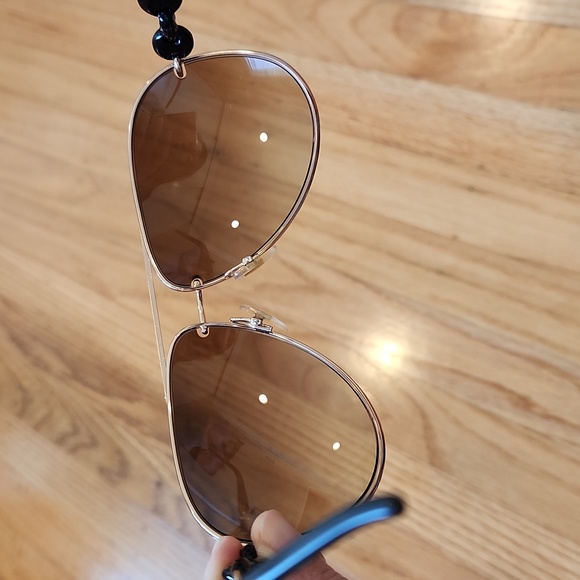 Gucci Sunglasses - Picture 4 of 7